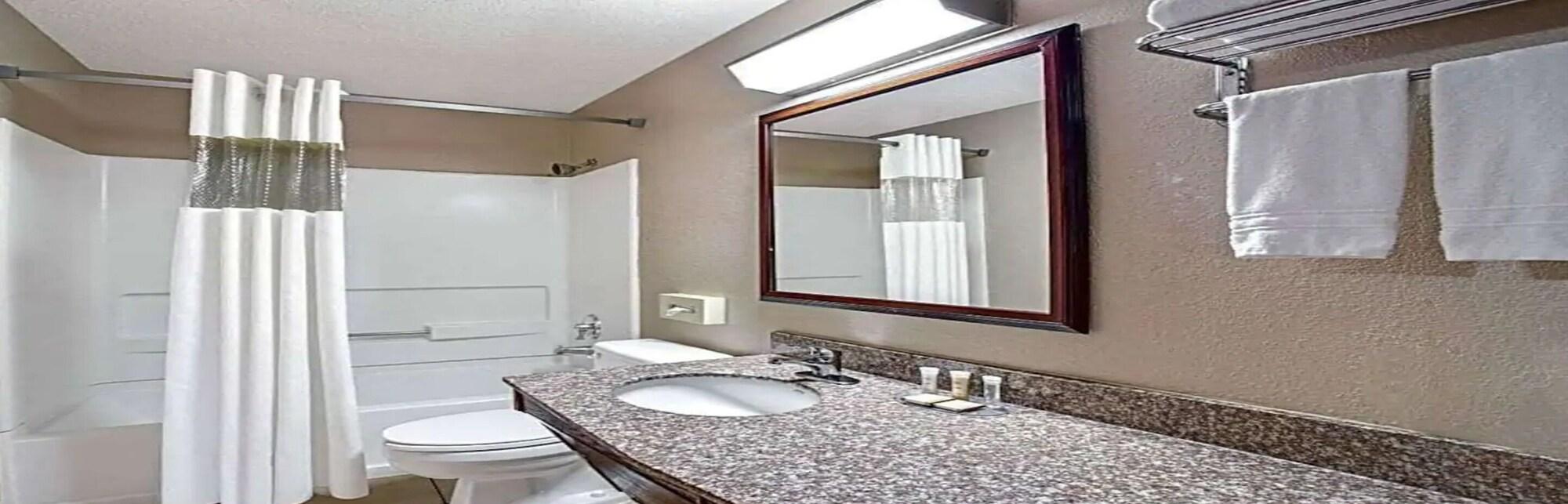 Airport Inn Тампа Екстериор снимка