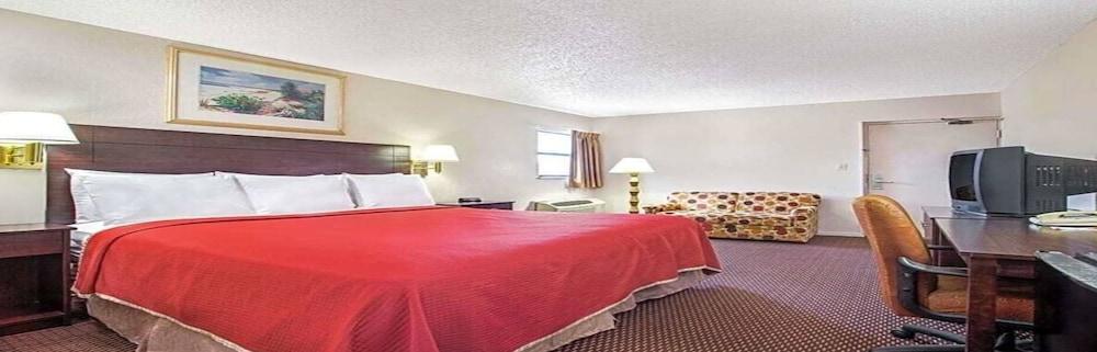 Airport Inn Тампа Екстериор снимка
